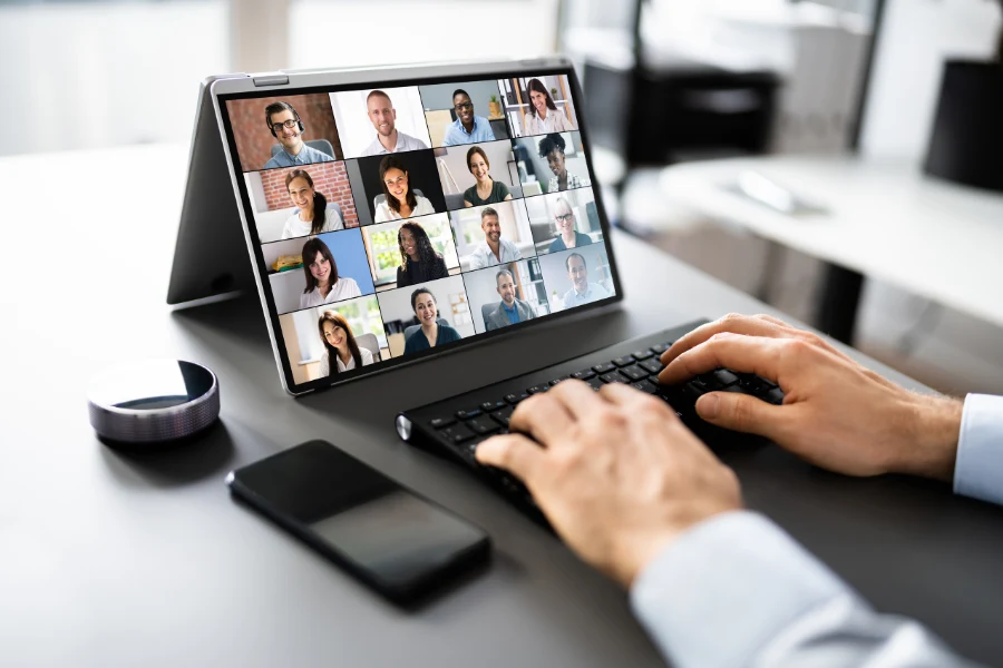 Mô hình làm việc 2026: Hybrid, từ xa hay trở lại văn phòng?