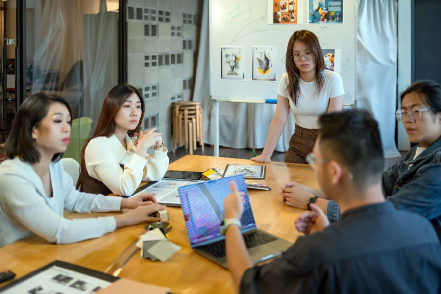 Mô hình làm việc 2026: Hybrid, từ xa hay trở lại văn phòng?